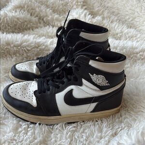 Jordan Black and White Sneakers Sleek Design